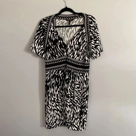 BCBG MaxAzria - Black and white dress - Sz Large - Picture 2 of 5